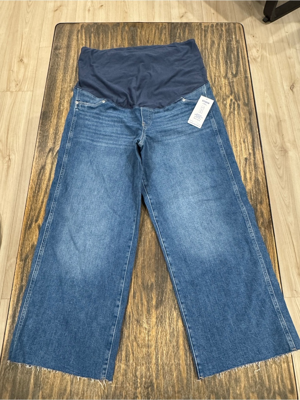 H&M MAMA Maternity Culotte Jeans Size 14 High Rib Wide Leg Raw Hem NWT